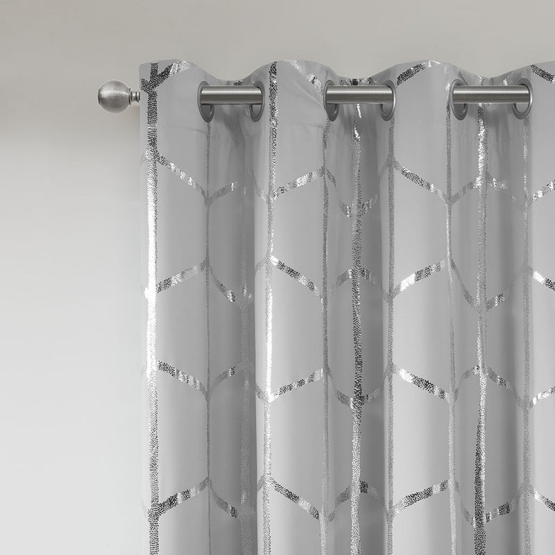 Intelligent Design Blackout Window Curtain, Light Blocking Curtains for Living Room, Thermal Insulated Window Panel with Metallic Print and Grommet Top, 50"x84", Grey/Silver, 1 Piece - Image 3